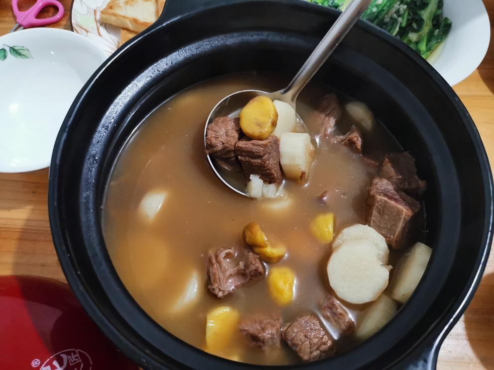 山药板栗炖牛肉的做法