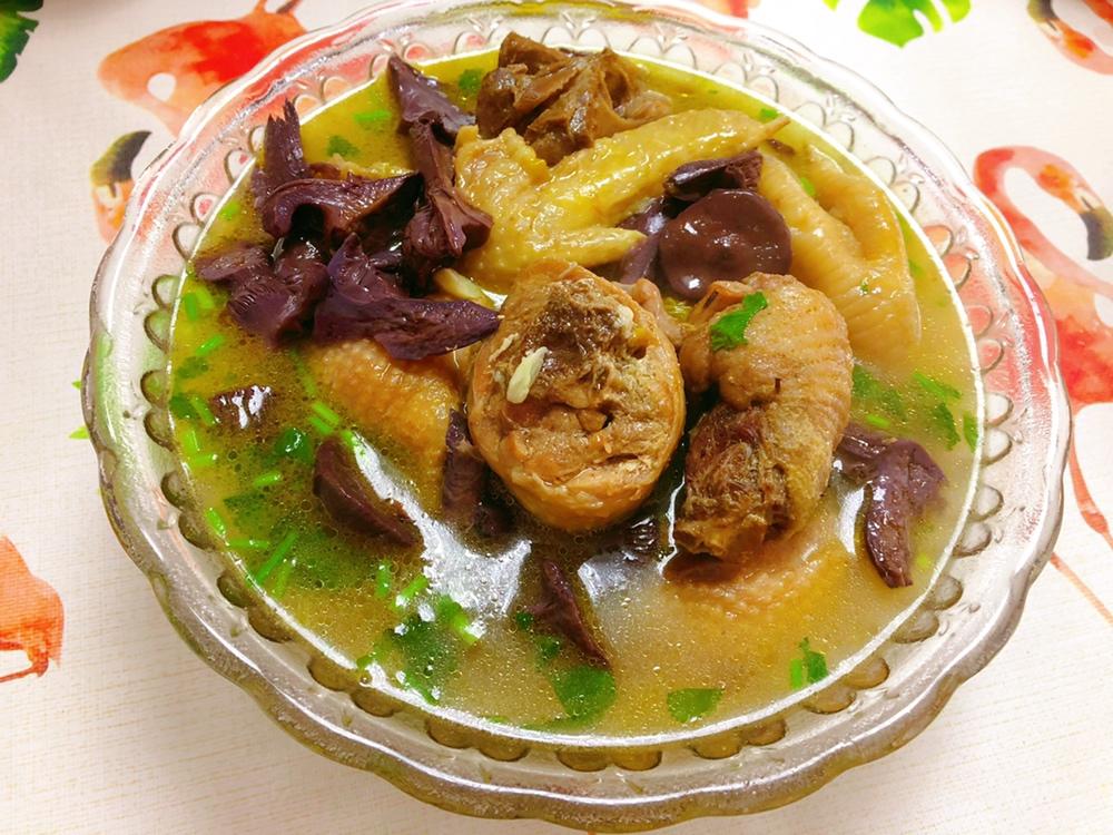 小鸡炖蘑菇