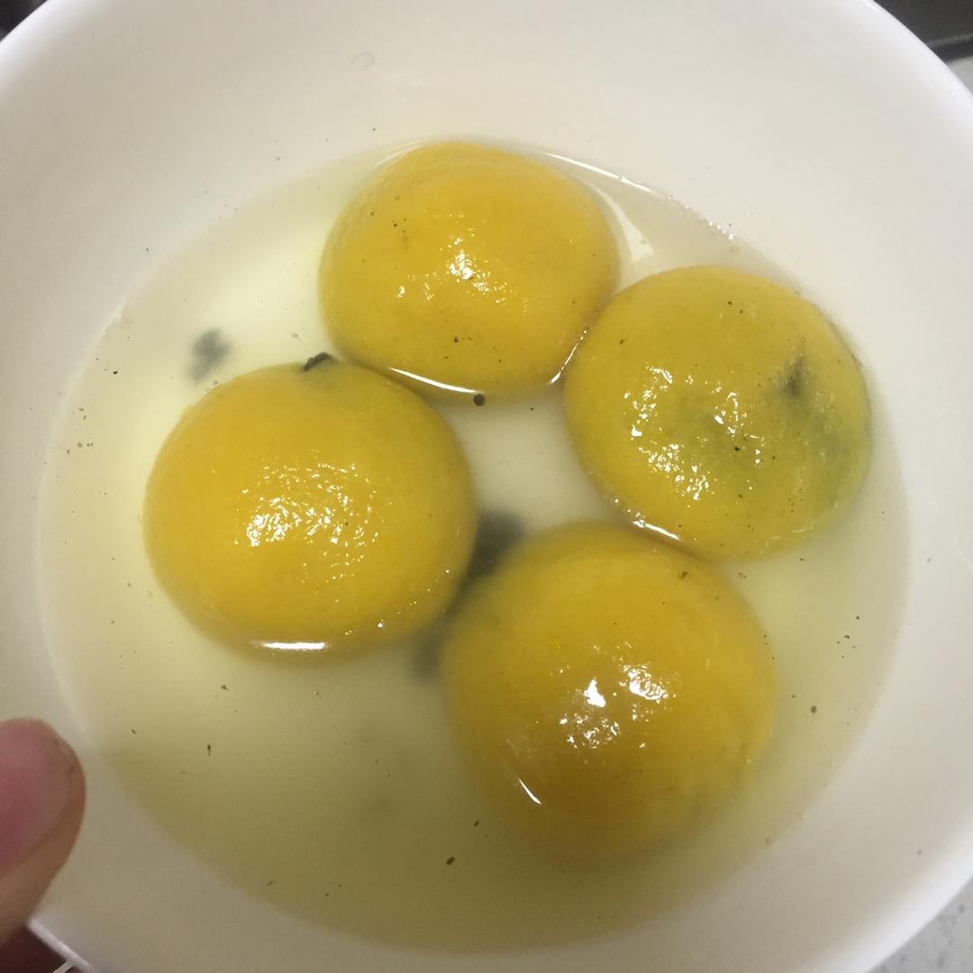 南瓜汤圆（黑芝麻馅）