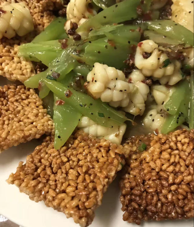 鱿鱼锅巴