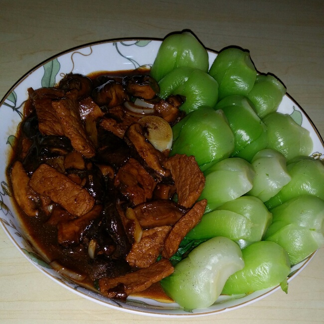 浇汁香菇油菜
