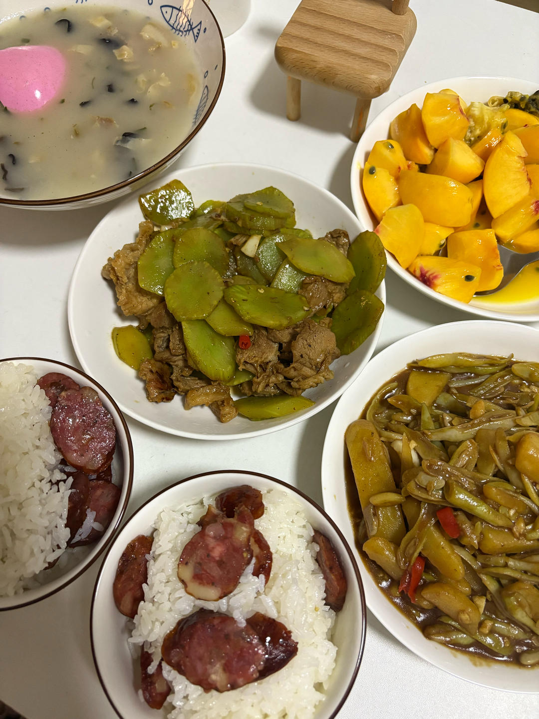 简单好吃下饭的莴笋炒肉来啦！