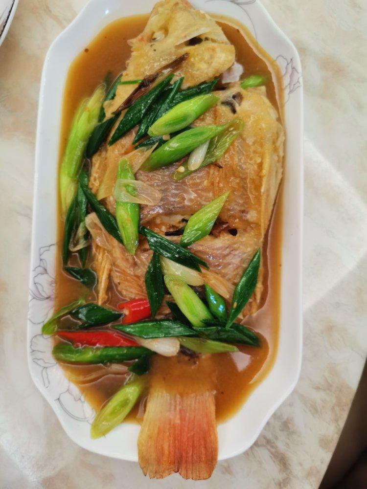家常红烧鱼