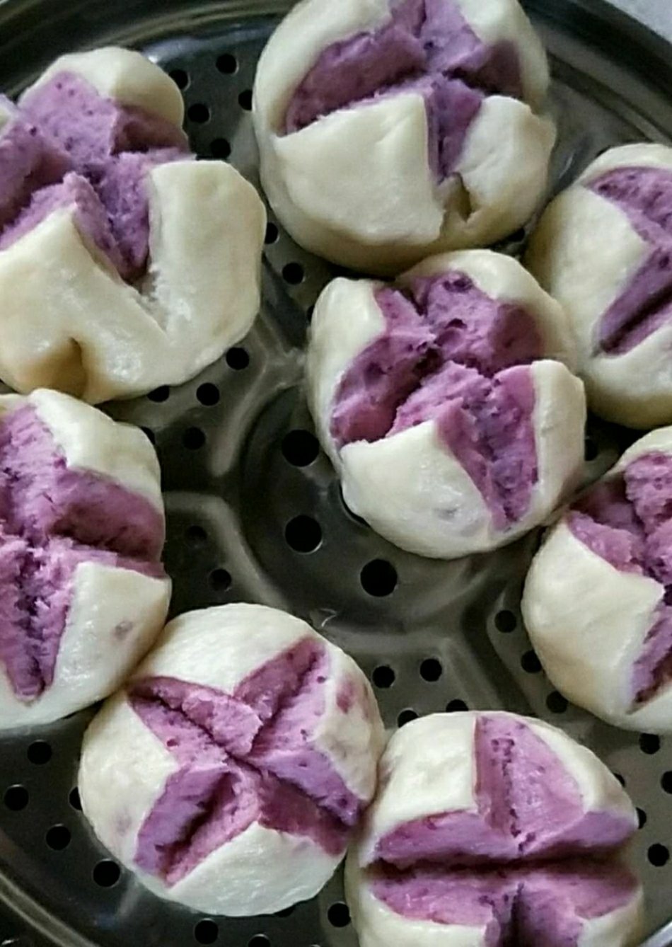 紫薯南瓜双色馒头图片