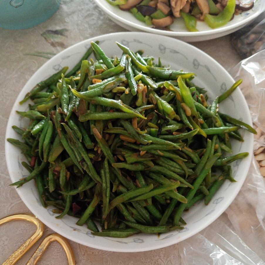 酱爆豆角丝～比肉还好吃的家常菜