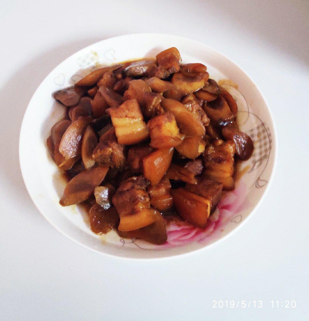 杏鲍菇红烧肉