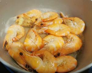 最方便的水煮大虾减脂餐的做法 步骤1