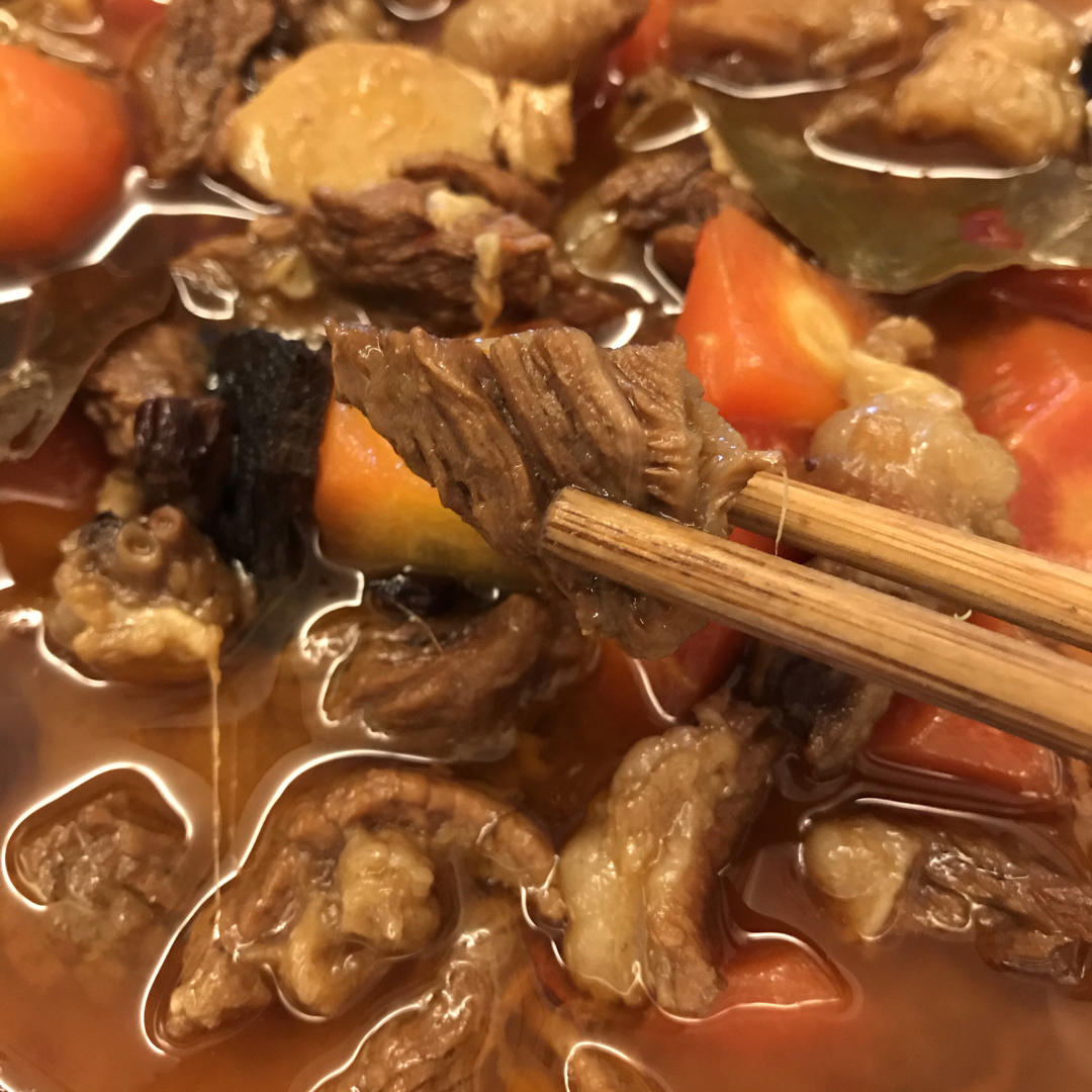 土豆焖牛腩