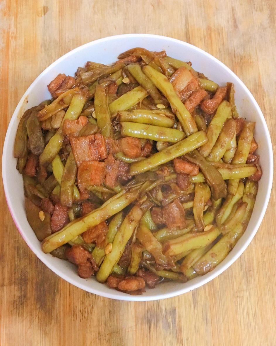 东北五花肉炖豆角
