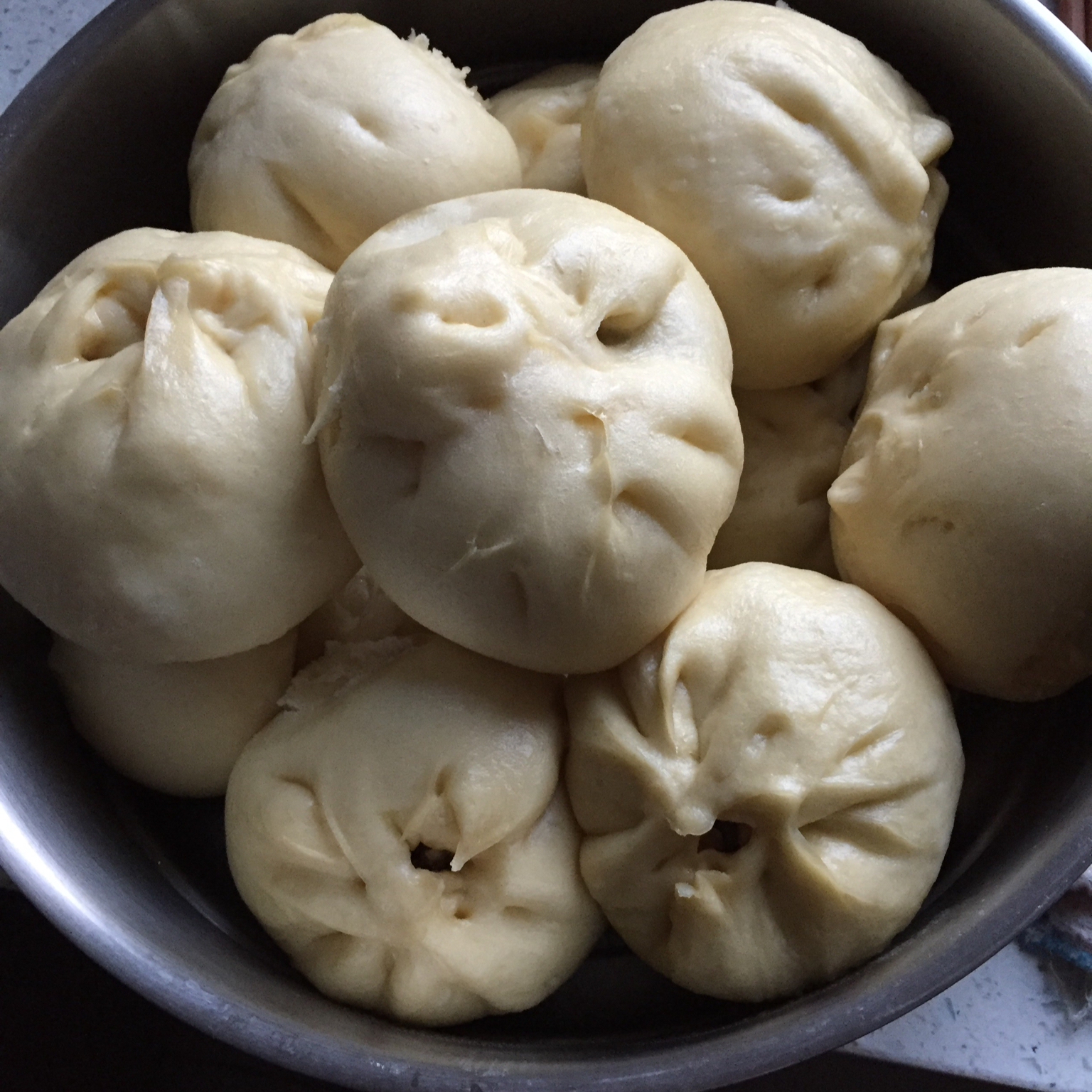 伊凡凡-1做的家庭手工肉馅大包子