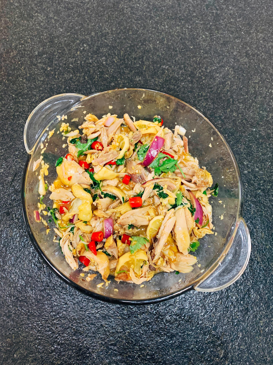 盐焗手撕鸡腿