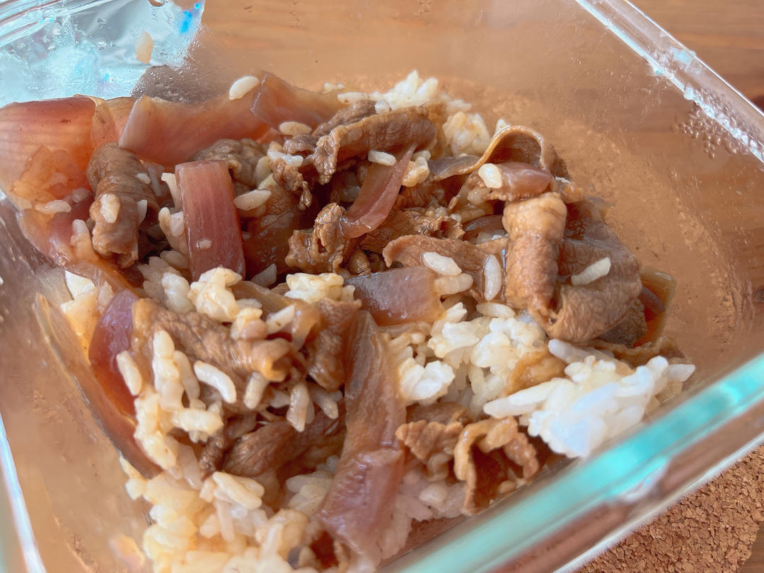 这大概是最接近日料店的照烧肥牛饭了