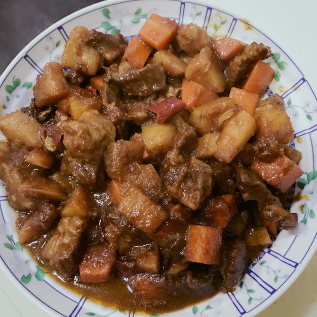 红烧牛肉土豆 （独家秘制）