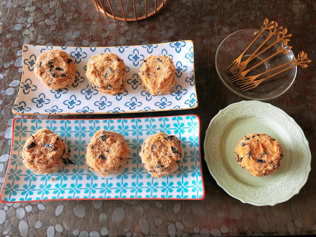 美味海苔肉松小贝