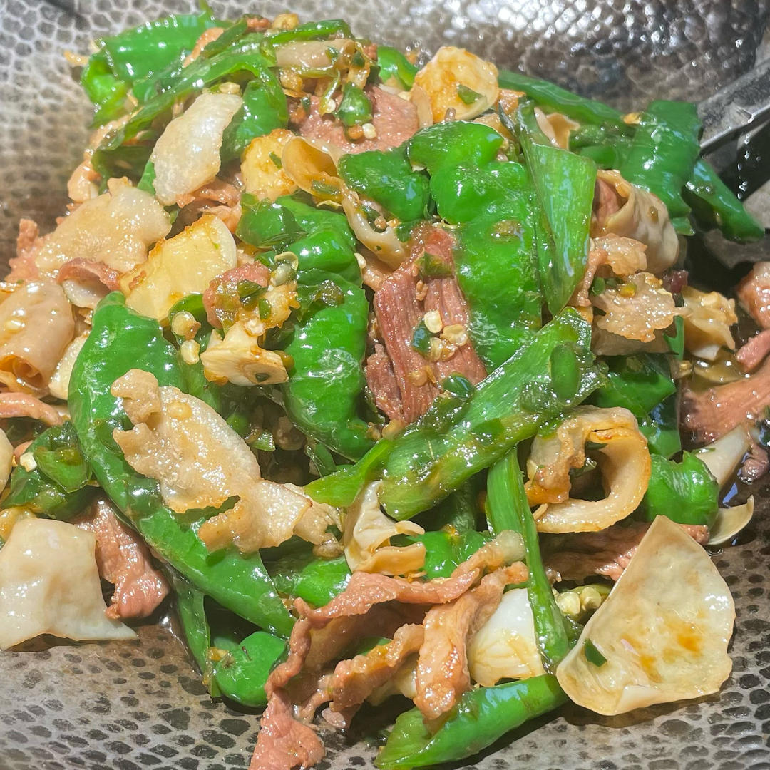 超好吃版【辣椒炒肉】