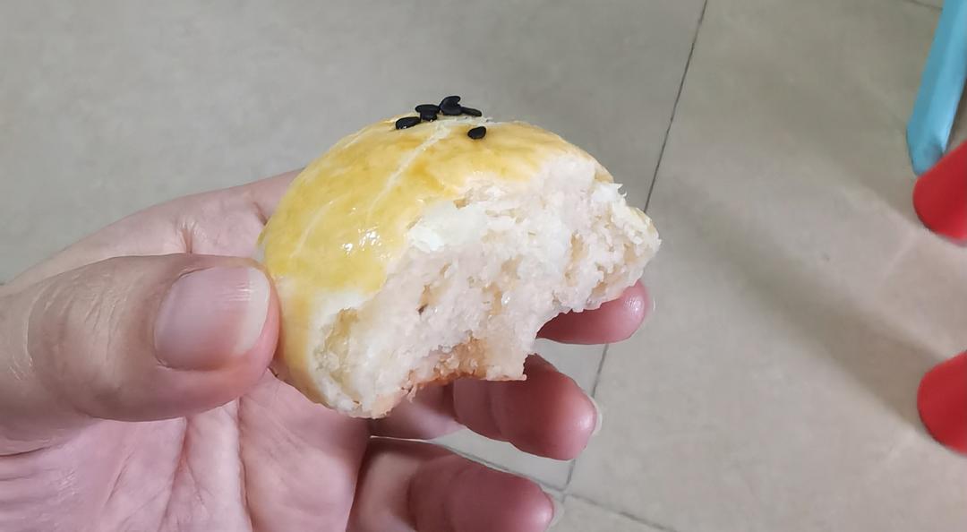 椰香浓郁！酥到掉渣！简单好吃的椰蓉酥！