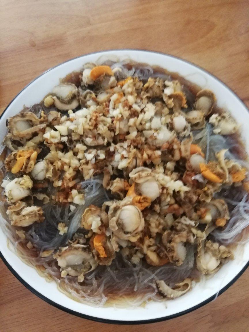 蒜蓉粉丝蒸扇贝肉（家庭简易版）