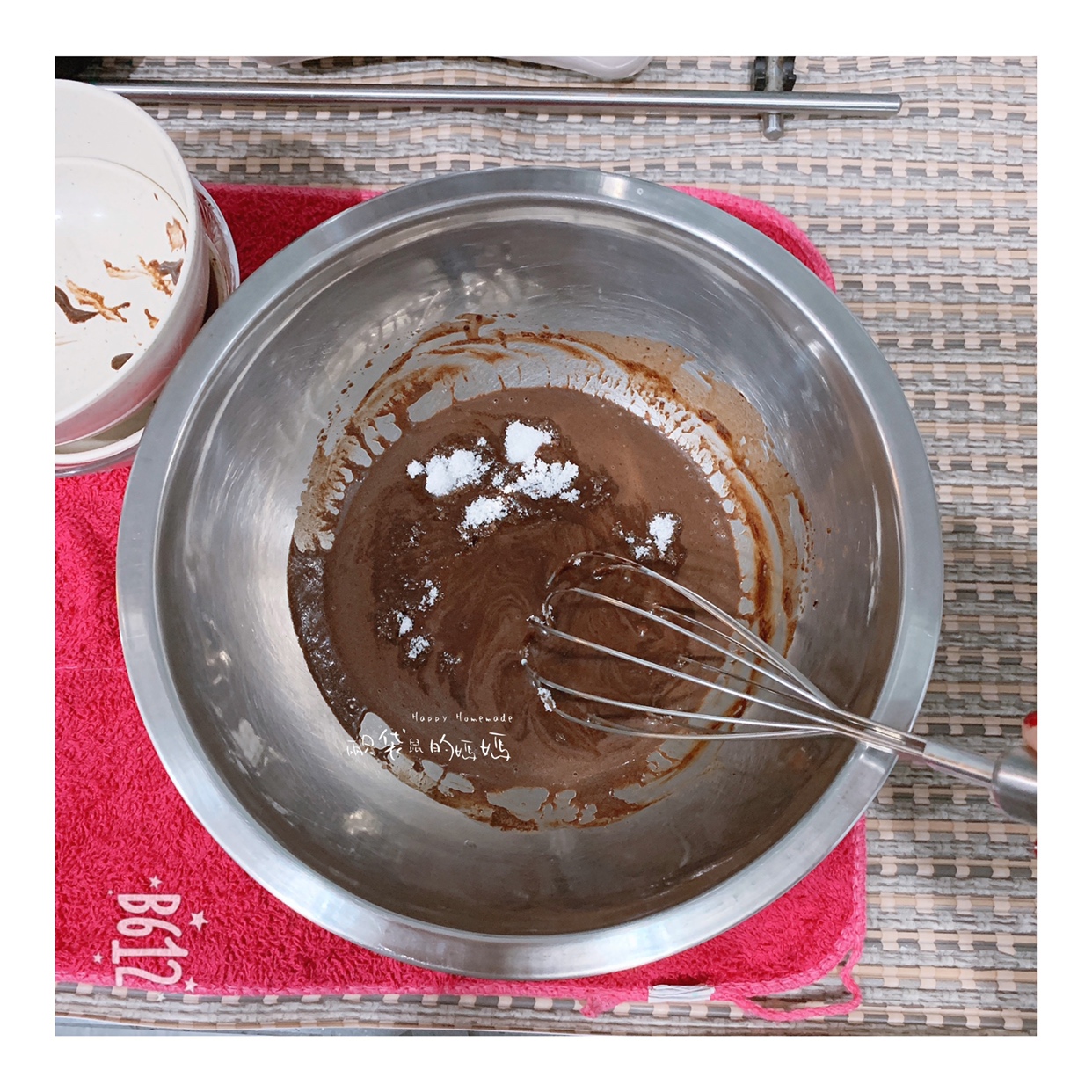 巧克力戚风蛋糕 6寸 蛋糕胚 适合抹面的蛋糕体的做法 步骤6