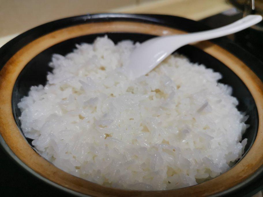 砂锅米饭，用煤气灶做出柴火饭的味道