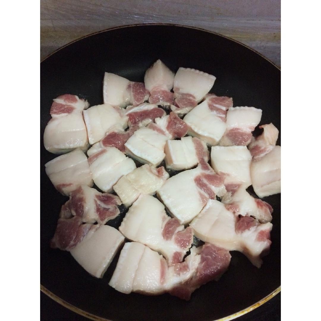 不焯水不放油的家常红烧肉