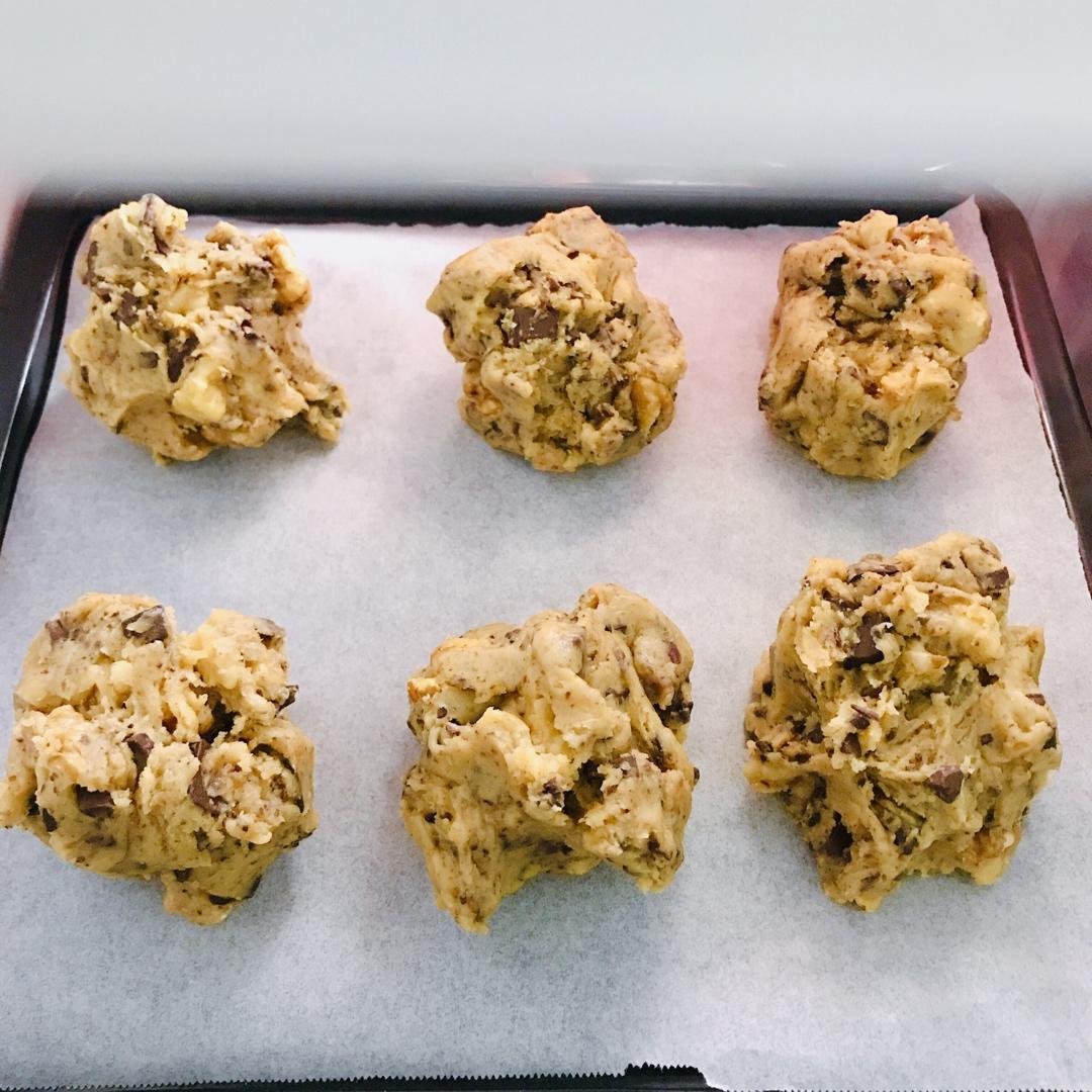 纽约客疯狂追捧的Levain Bakery经典核桃巧克力曲奇