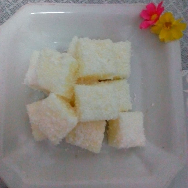 完胜85度C牛奶椰丝小方