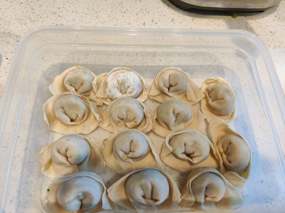 上海荠菜大馄饨