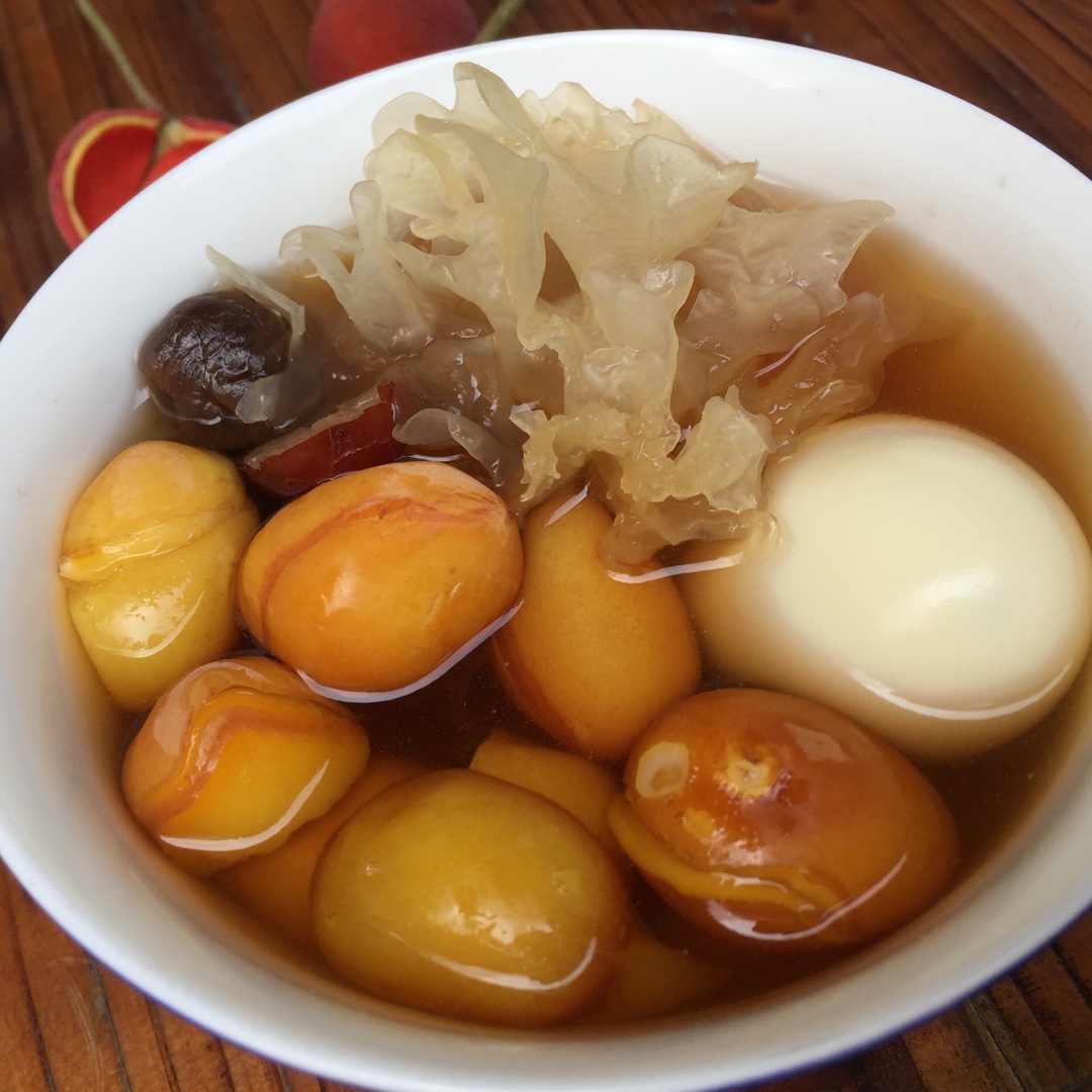 富贵子清补凉（苹婆果、凤眼果）糖水