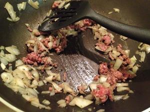 洋葱牛肉浇头/酱的做法 步骤2