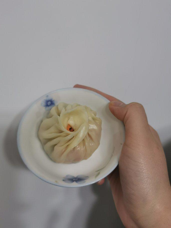 胡萝卜木耳鸡蛋素包子