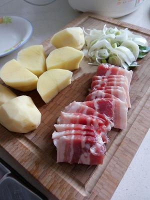 排骨土豆炖豆角焖面（懒人版）的做法 步骤1