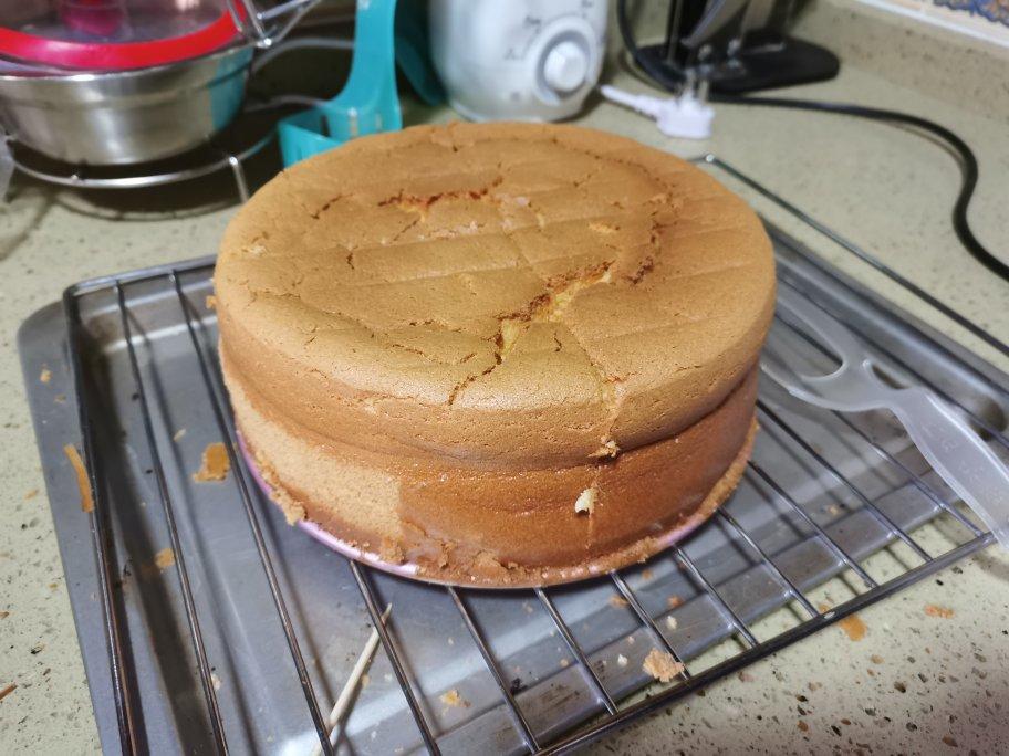 6寸，8寸，10寸戚风蛋糕配方（已更新）