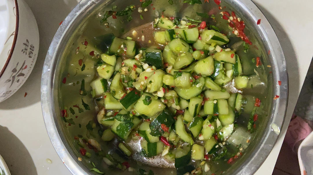 赞不绝口拍黄瓜🥒