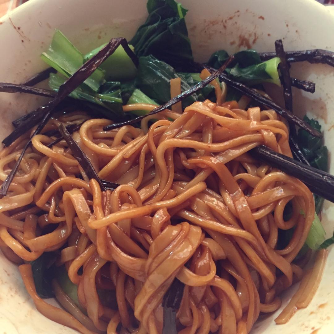 葱油拌面Spring Onion Noodles