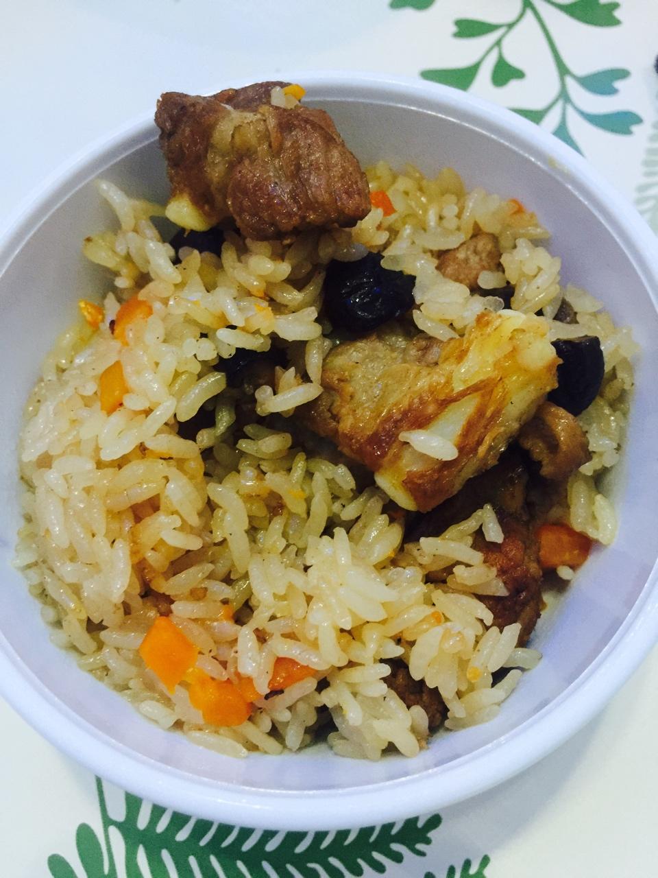 喷香排骨焖饭（爆好吃）