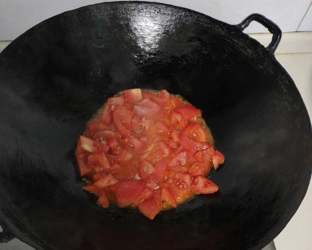 番茄浓汤刀削面的做法 步骤3