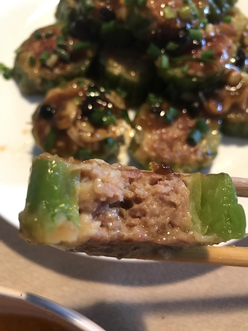 厨师长教你：“苦瓜酿肉”的家常做法，口感和味道很棒，先收藏了