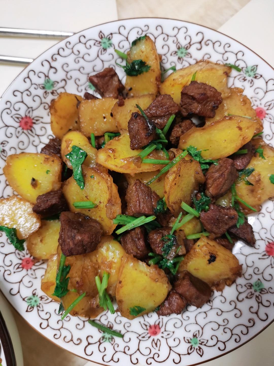 土豆炖牛肉