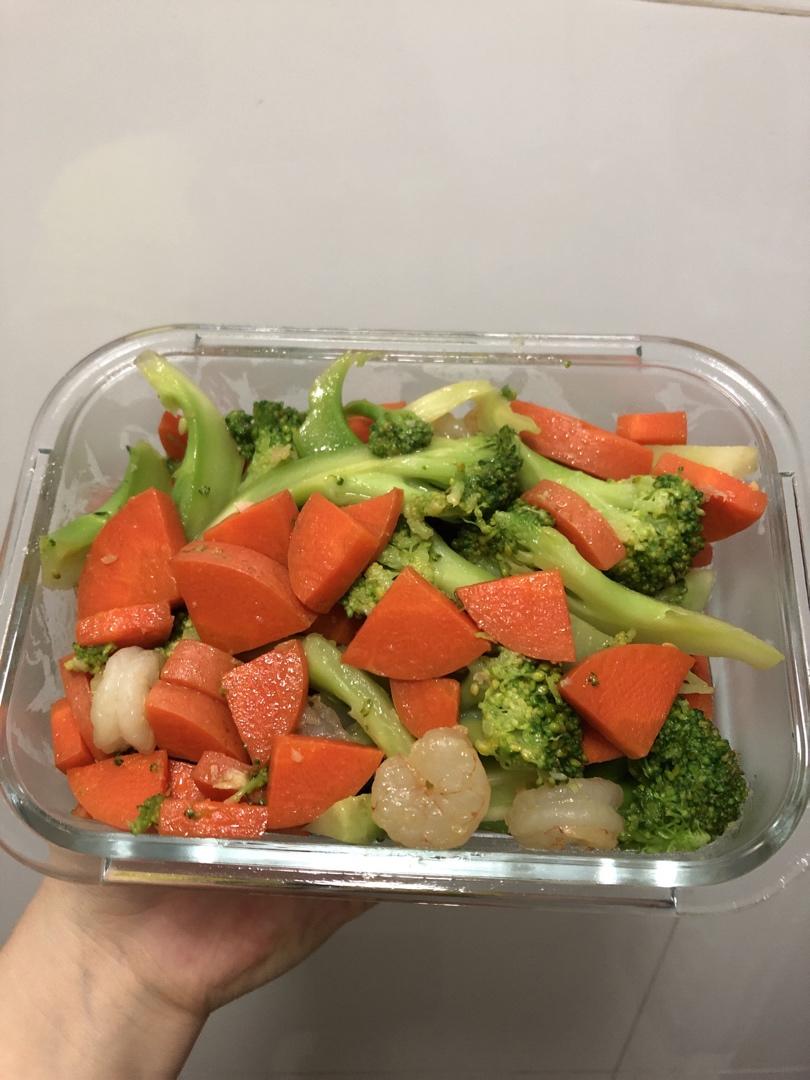 健康低卡家常菜—鲜虾炒西兰花