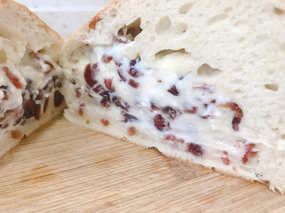 面包店里的常客——蔓越莓奶酪软欧