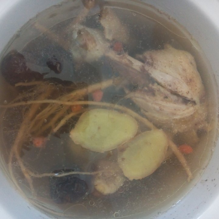 当归党参炖鸡汤