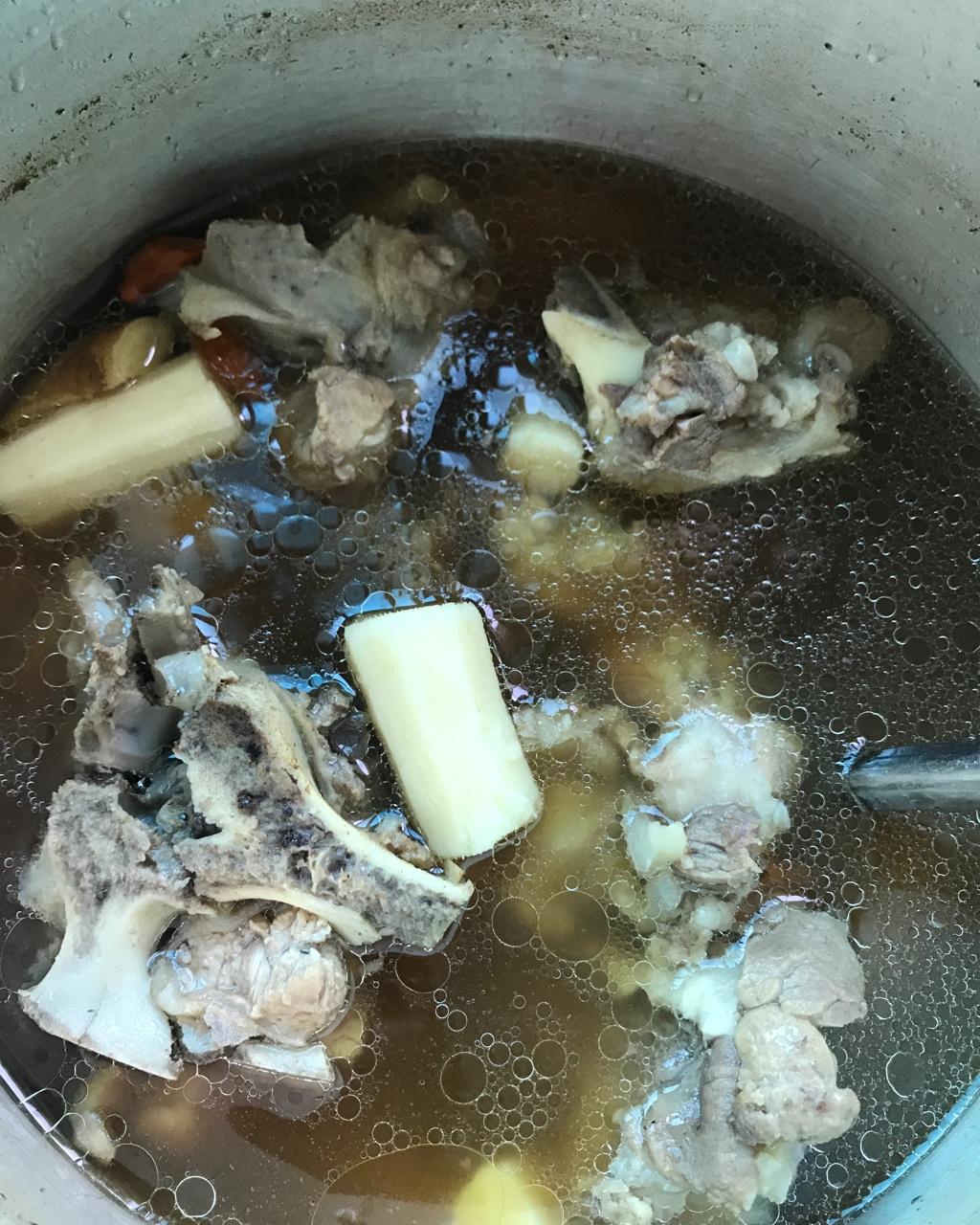 大骨山药汤