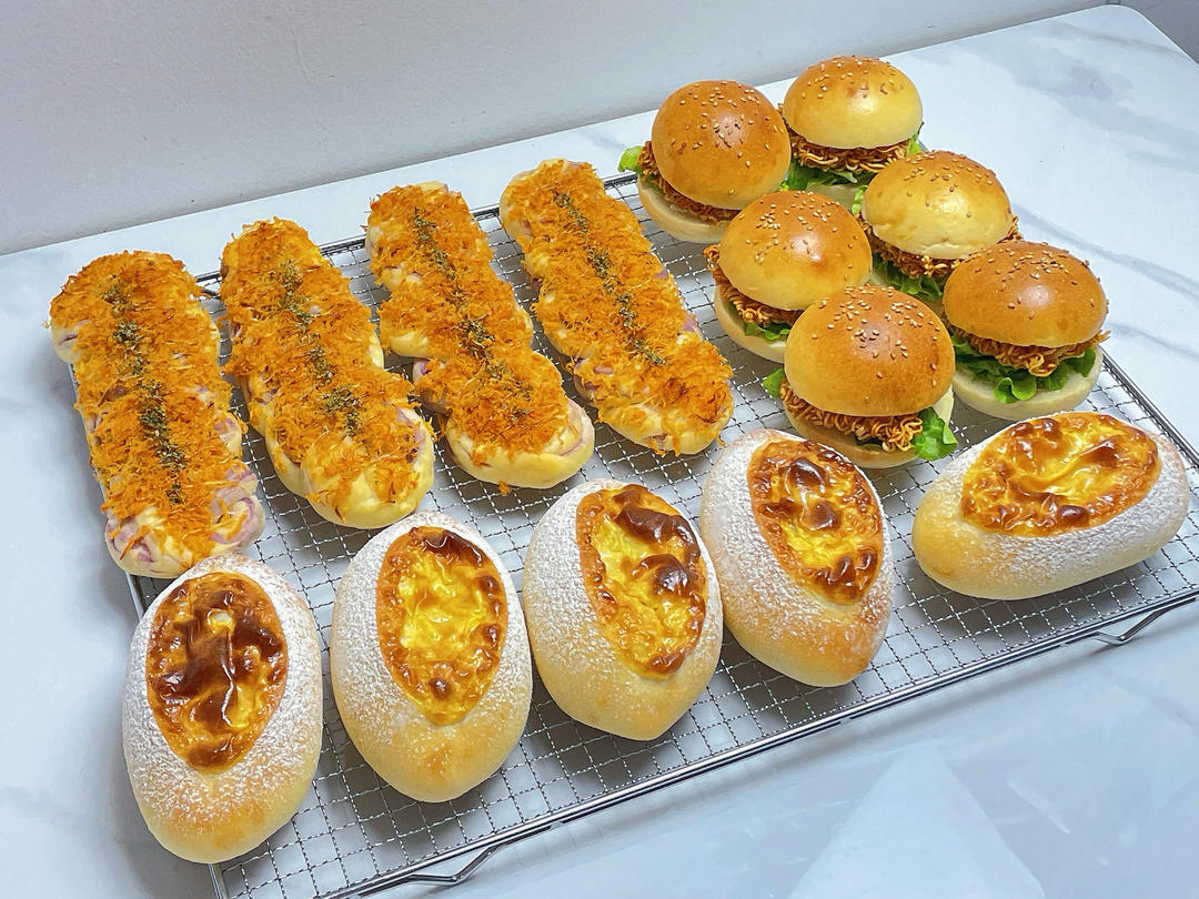 料多多香葱培根芝士吐司