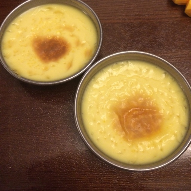 Crèmebrulée。法式烤布雷。焦糖布丁。