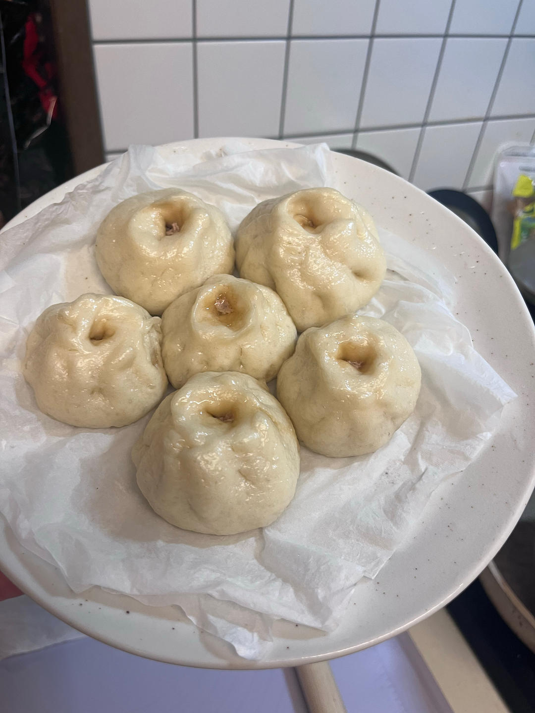 松软多汁的肉包子