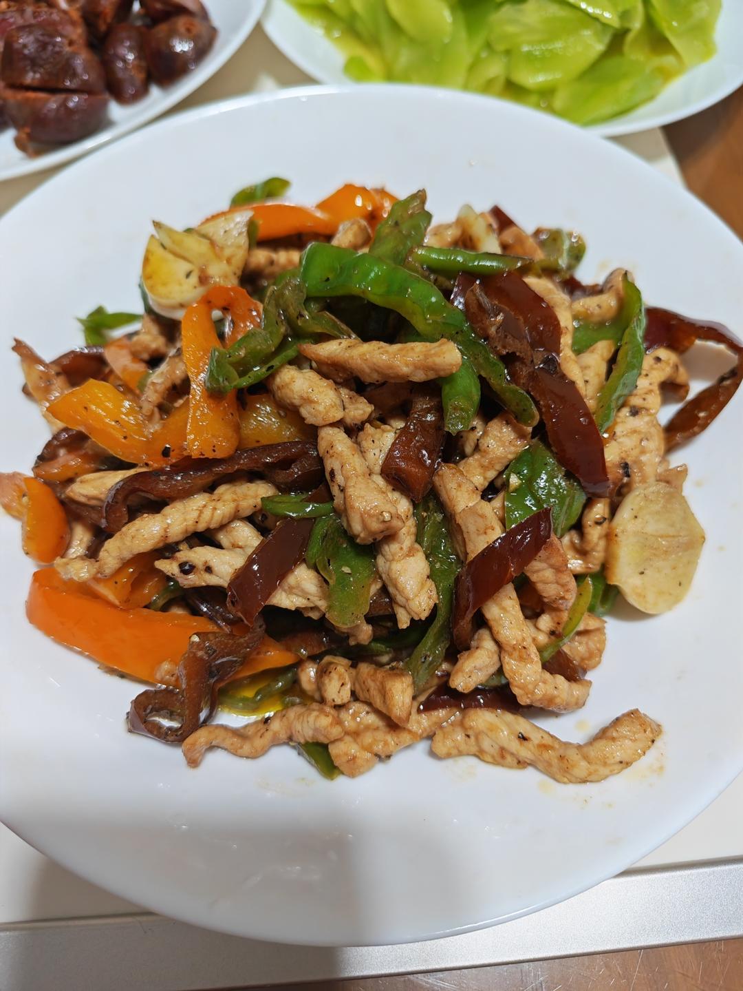 黑胡椒炒彩椒肉丝