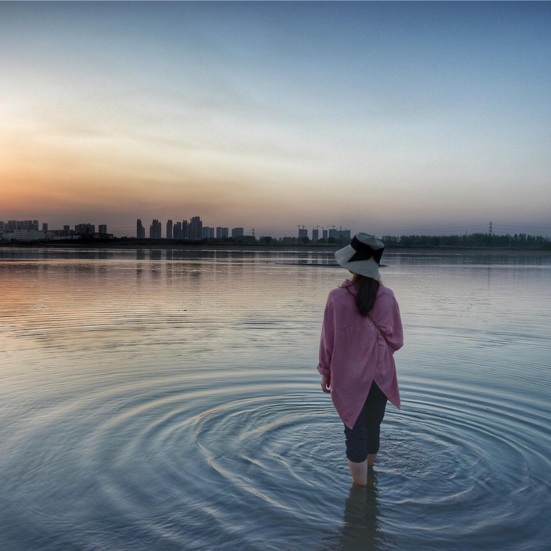 可乐和开心的妈