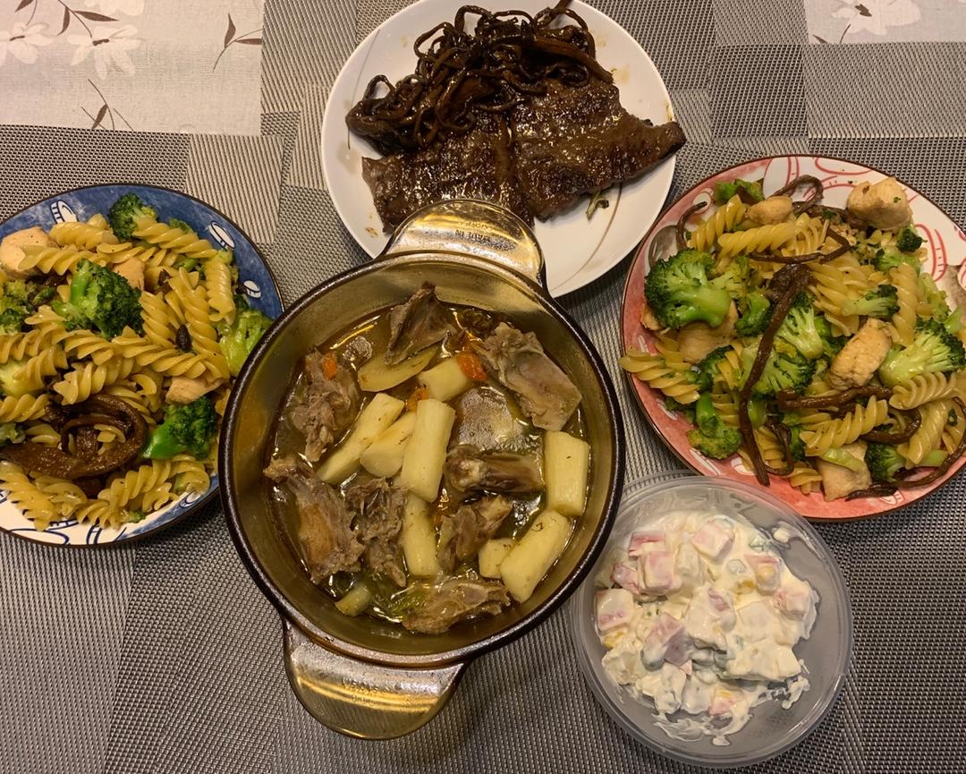 鸡胸肉炒西兰花