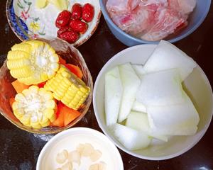 夏季消暑瘦身药膳—瑶柱冬瓜排骨汤的做法 步骤1