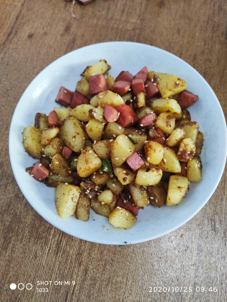 香辣孜然火腿土豆丁